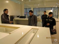 市工信局領(lǐng)導(dǎo)蒞臨常宏裝飾考察并指導(dǎo)工作